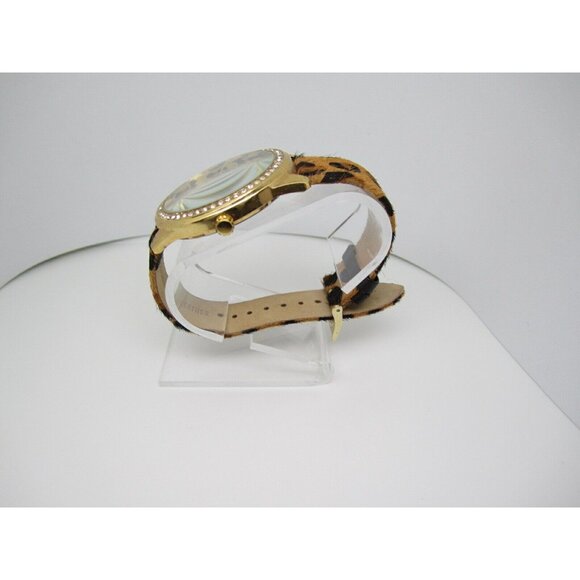 Women's Guess Water Resistant Analog 47mm Crystals Dial Watch (D442) - Picture 5 of 12